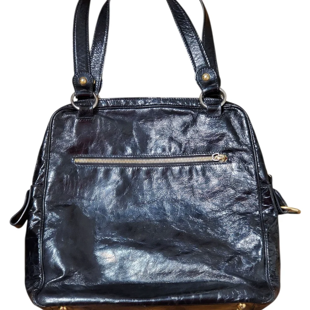 Tod's T Bag Media Tote Bag In Black Patent Leather
